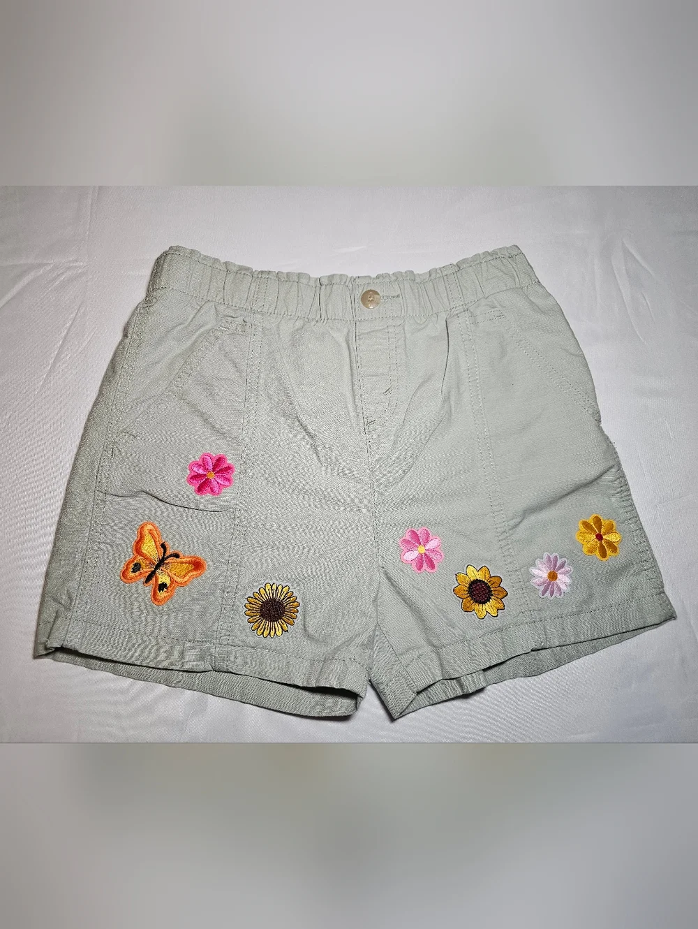 Signature by Levi Strauss Sage Green Embroidered Floral & Butterfly Cargo Shorts - Picture 2 of 7